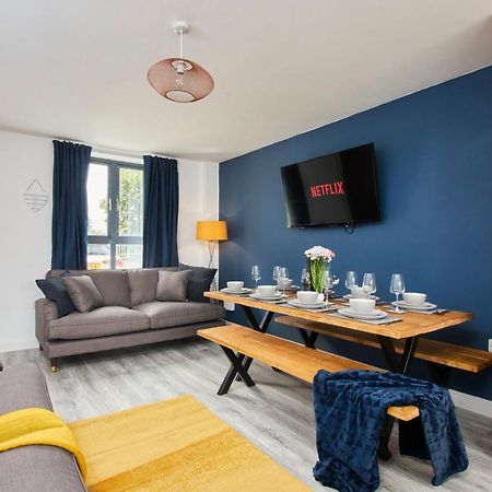 Willa Fabulous 5 Bed House W Parking Manchester Zewnętrze zdjęcie